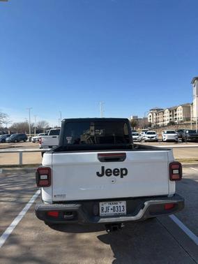 2022 Jeep Gladiator Sport S