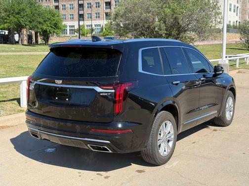 Stellar Black Metallic 2023 Cadillac XT6 Luxury FWD