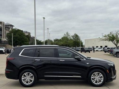 2023 Cadillac XT6 Luxury FWD