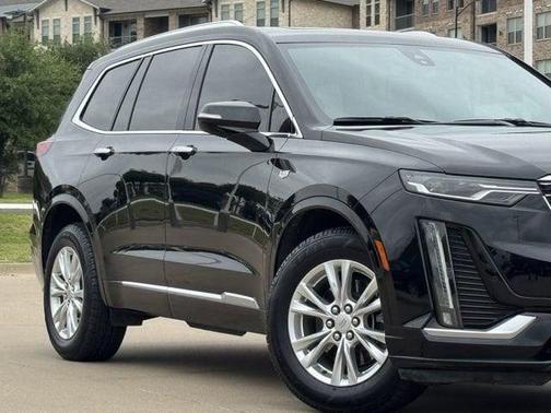 2023 Cadillac XT6 Luxury FWD