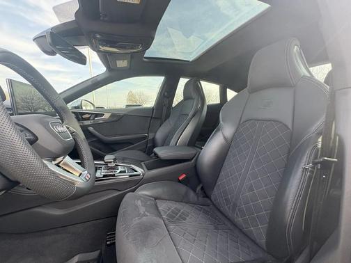 2022 Audi S5 Premium Plus TFSI quattro Tiptronic