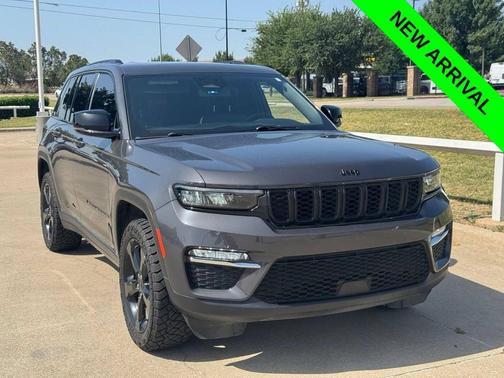 Baltic Gray Metallic Clearcoat 2024 Jeep Grand Cherokee Altitude
