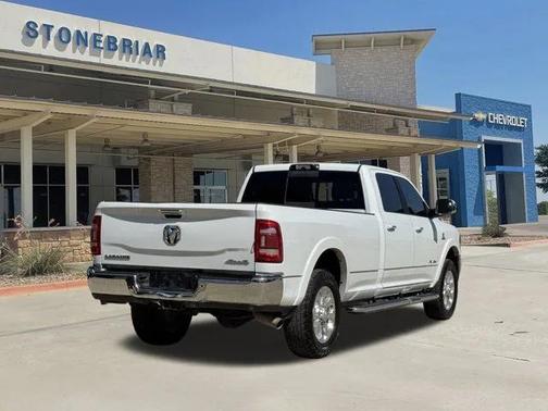 2022 RAM 2500 Laramie Crew Cab 4x4 8' Box