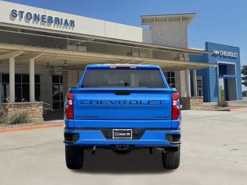 2025 Chevrolet Silverado 1500 Custom