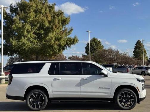 2026 Chevrolet Suburban RST