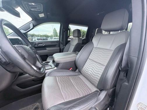 Summit White 2024 Chevrolet Silverado 1500 ZR2