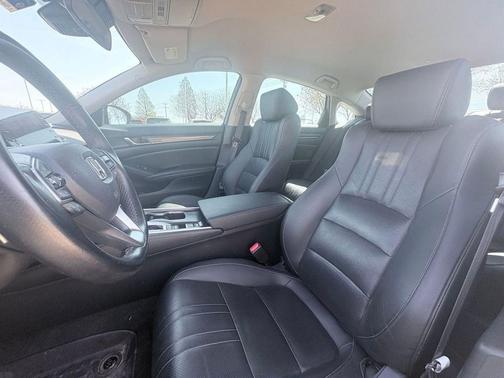 Sonic Gray Pearl 2022 Honda Accord Sport SE 1.5T