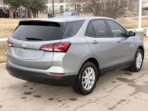 2024 Chevrolet Equinox LS