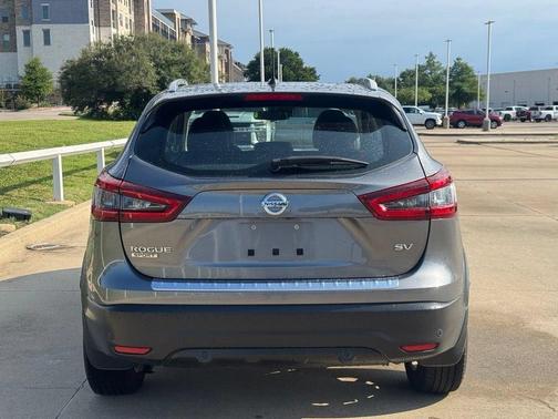 Gun Metallic 2022 Nissan Rogue Sport SV