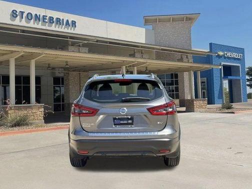 Gun Metallic 2022 Nissan Rogue Sport SV