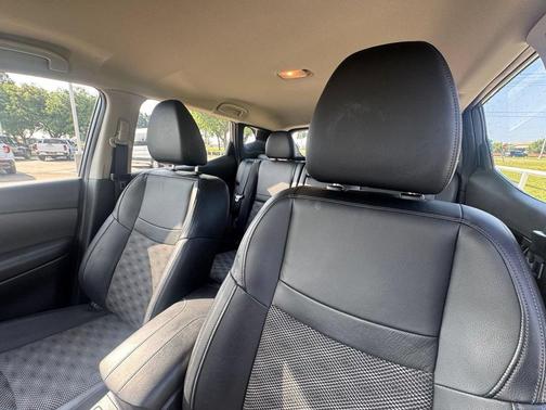 Gun Metallic 2022 Nissan Rogue Sport SV