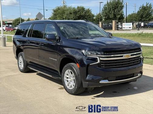 2023 Chevrolet Suburban LT