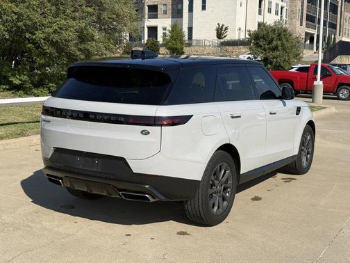 2023 Land Rover Range Rover Sport SE