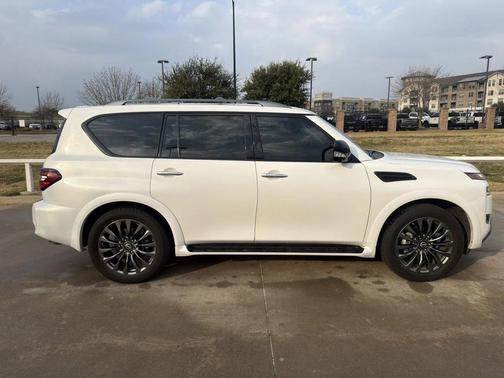 2023 Nissan Armada Platinum 2WD
