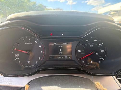 Sterling Gray Metallic 2025 Chevrolet Trax LS