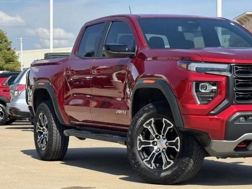 2024 GMC Canyon AT4