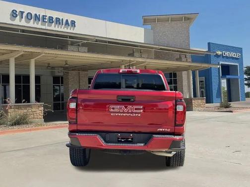 2024 GMC Canyon AT4