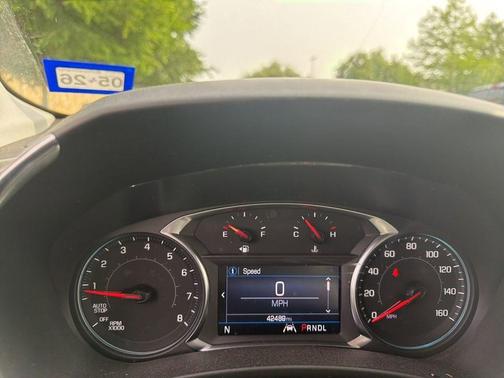 Sterling Gray Metallic 2024 Chevrolet Equinox 1LT