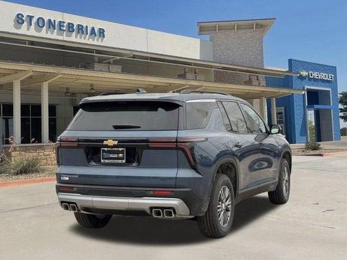 Lakeshore Blue Metallic 2026 Chevrolet Traverse LT
