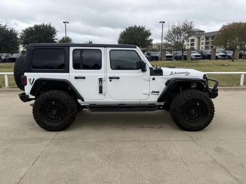 2022 Jeep Wrangler Willys