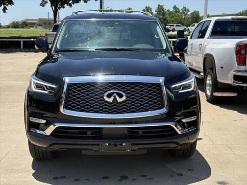 2021 INFINITI QX80 Luxe
