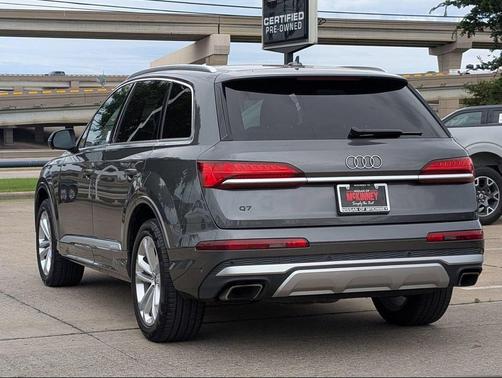 Samurai Gray Metallic 2025 Audi Q7 55 Premium Plus
