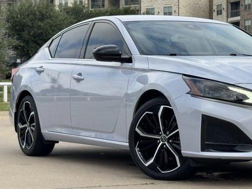 Gray 2024 Nissan Altima SR FWD