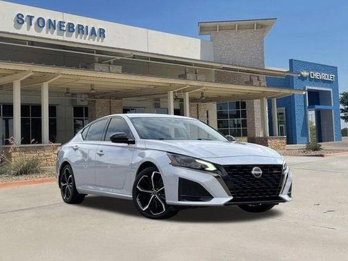 Gray 2024 Nissan Altima SR FWD