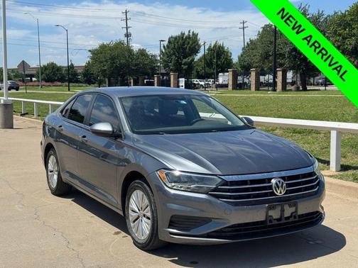 Platinum Gray Metallic 2019 Volkswagen Jetta 1.4T S