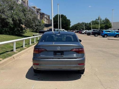 Platinum Gray Metallic 2019 Volkswagen Jetta 1.4T S