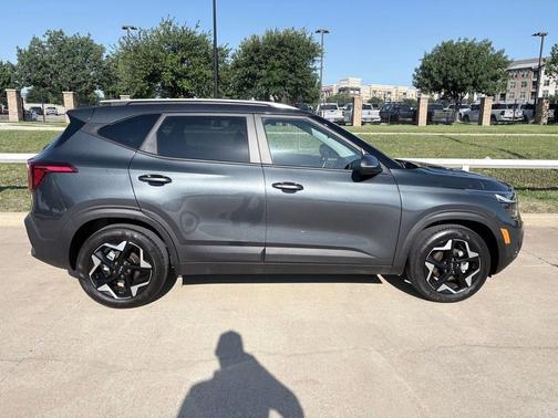 Gravity Gray 2025 Kia Seltos S