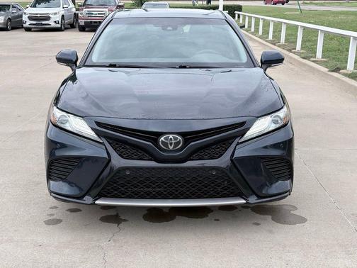 Blue 2018 Toyota Camry XSE