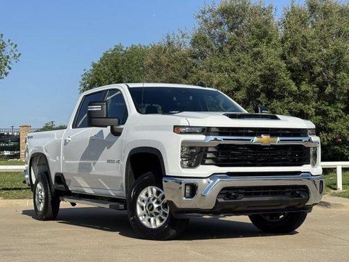 Summit White 2025 Chevrolet Silverado 2500 LT