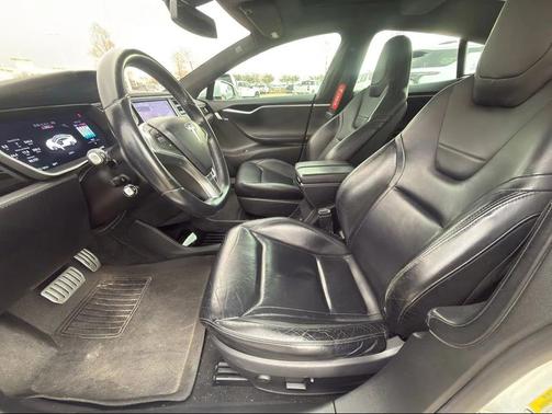 2015 Tesla Model S P85D