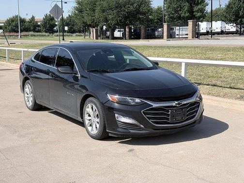Mosaic Black Metallic 2024 Chevrolet Malibu FWD 1LT
