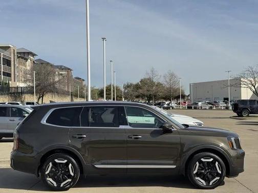 2025 Kia Telluride EX