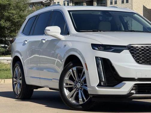 2023 Cadillac XT6 Premium Luxury FWD