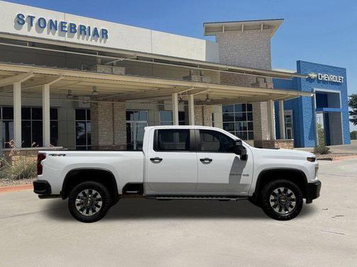 2022 Chevrolet Silverado 2500 Custom