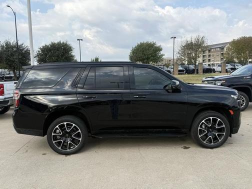2023 Chevrolet Tahoe 4WD RST