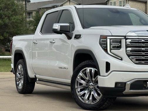 White Frost Tricoat 2023 GMC Sierra 1500 Denali