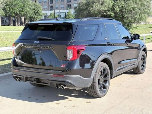 Agate Black Metallic 2023 Ford Explorer ST