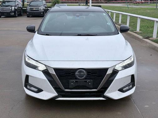 White 2021 Nissan Sentra SR