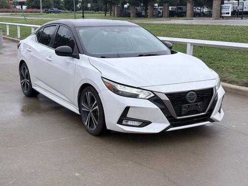White 2021 Nissan Sentra SR