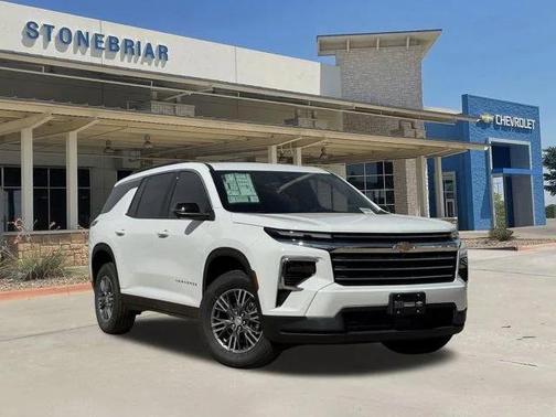 Summit White 2026 Chevrolet Traverse LT