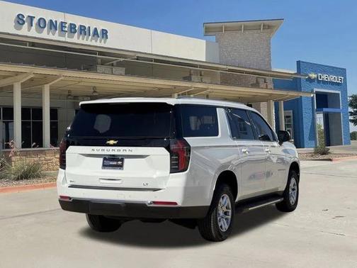 2026 Chevrolet Suburban LT