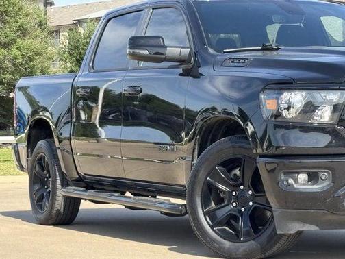 Diamond Black Crystal Pearlcoat 2023 RAM 1500 Lone Star