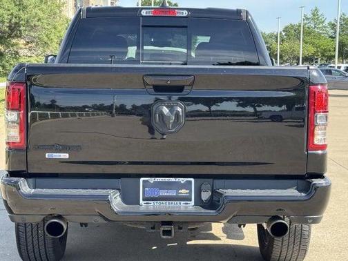 Diamond Black Crystal Pearlcoat 2023 RAM 1500 Lone Star