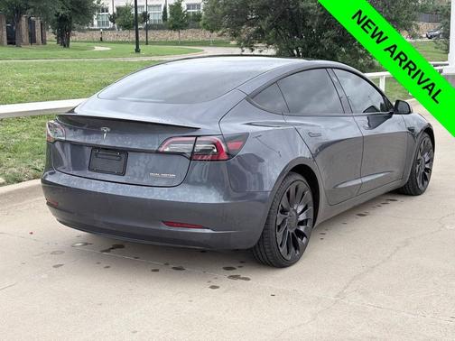 2023 Tesla Model 3 Performance
