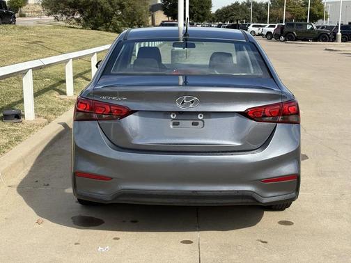 2019 Hyundai Accent SE