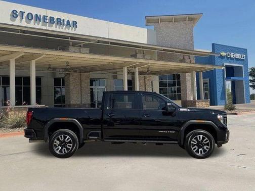 Onyx Black 2022 GMC Sierra 2500 AT4